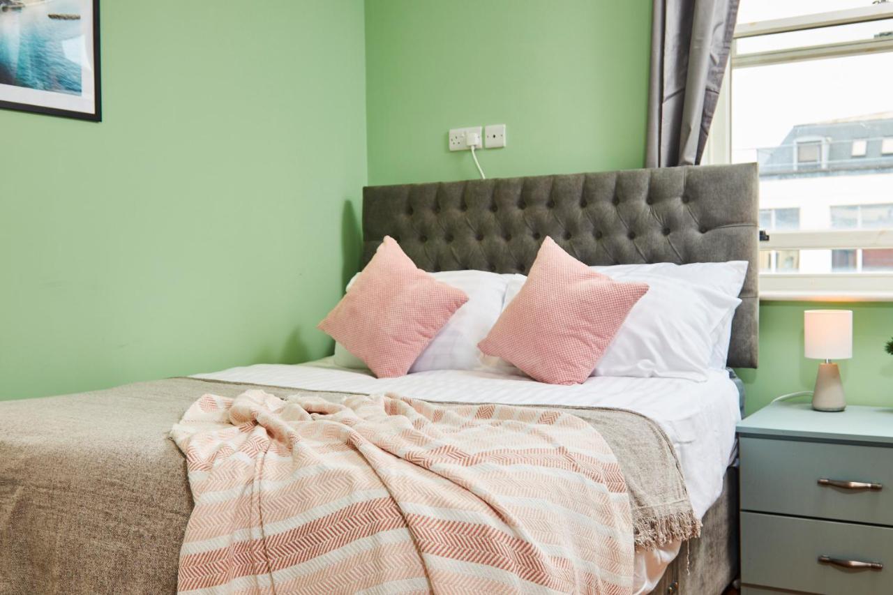 דירות לידס Stunning City Centre 3 Bed, 3 Bath - Sleeps 8! מראה חיצוני תמונה